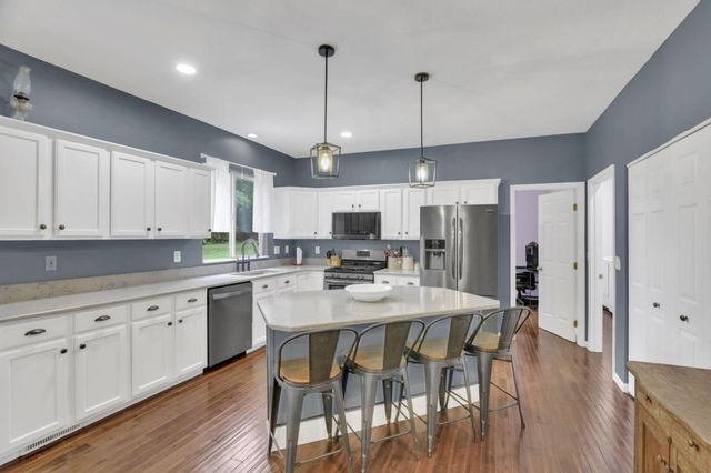19 Spike Rush Court, Etna, OH 43062