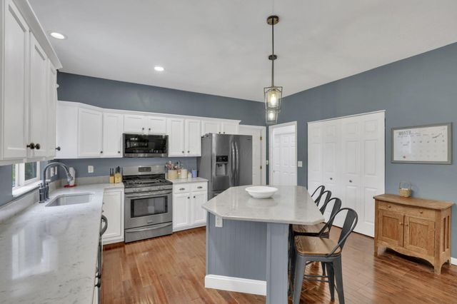 19 Spike Rush Court, Etna, OH 43062