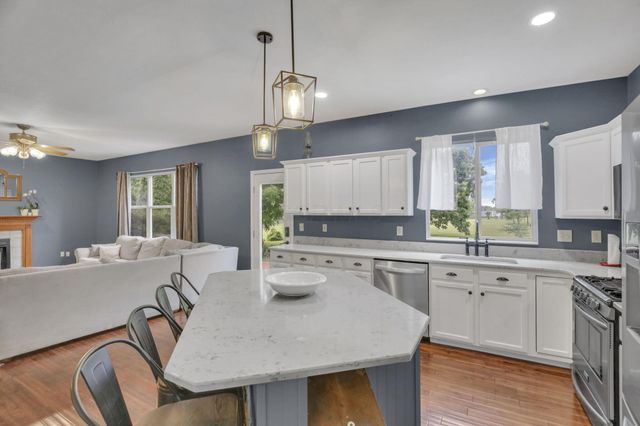 19 Spike Rush Court, Etna, OH 43062