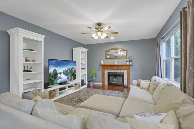 19 Spike Rush Court, Etna, OH 43062