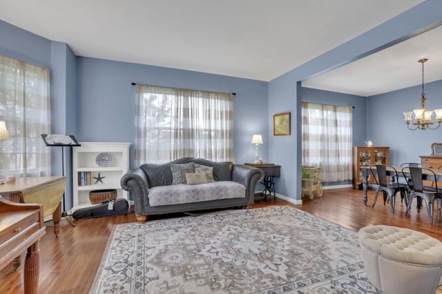 19 Spike Rush Court, Etna, OH 43062