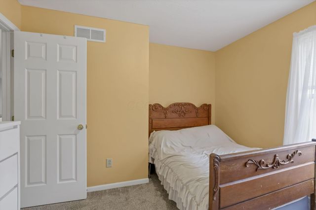 19 Spike Rush Court, Etna, OH 43062