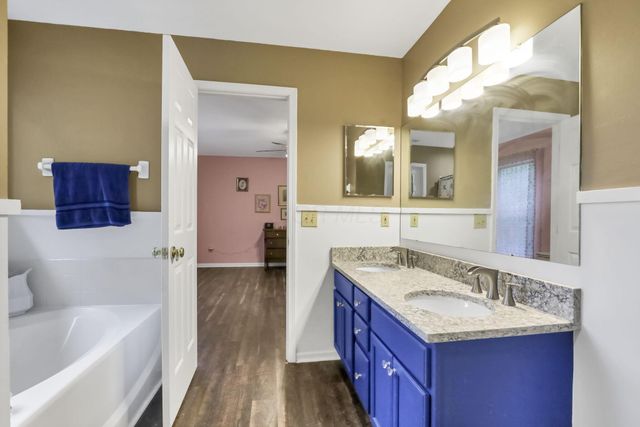 19 Spike Rush Court, Etna, OH 43062