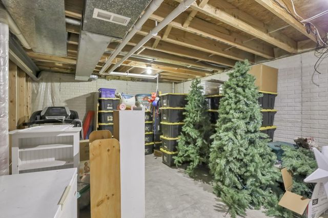 19 Spike Rush Court, Etna, OH 43062