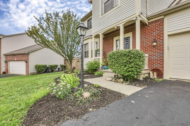 19 Spike Rush Court, Etna, OH 43062