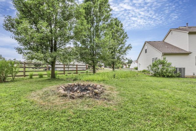 19 Spike Rush Court, Etna, OH 43062
