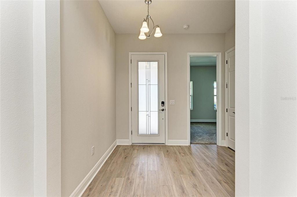 Image 11 of property listing at 13076 HOMESTEAD LANE, Parrish, FL 34219