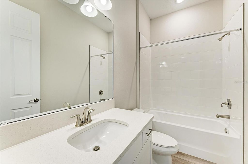 Image 29 of property listing at 13076 HOMESTEAD LANE, Parrish, FL 34219