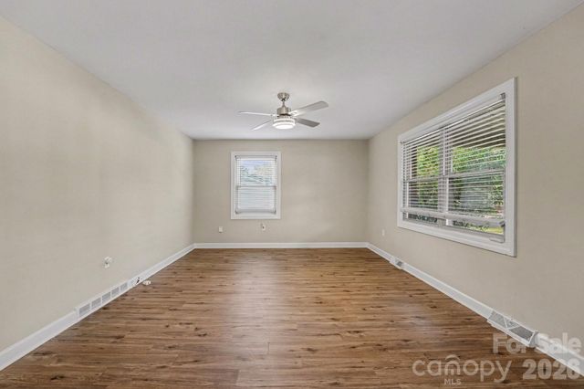 1204 Fulton Drive, Statesville, NC 28677