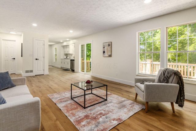 3939 Sleaford Avenue, Columbus, OH 43230