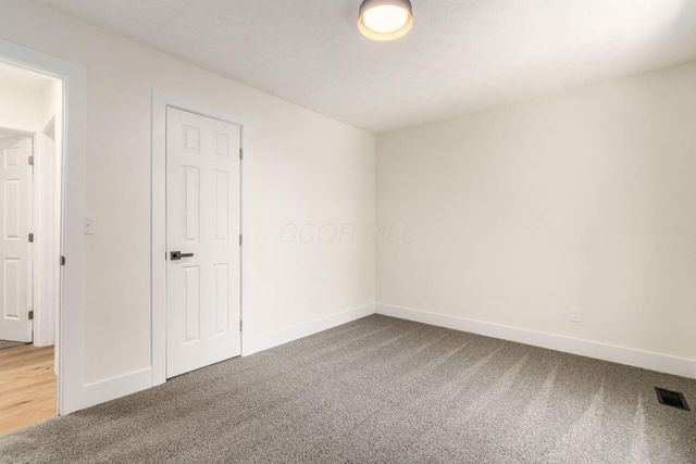 3939 Sleaford Avenue, Columbus, OH 43230