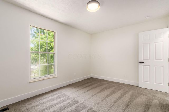 3939 Sleaford Avenue, Columbus, OH 43230