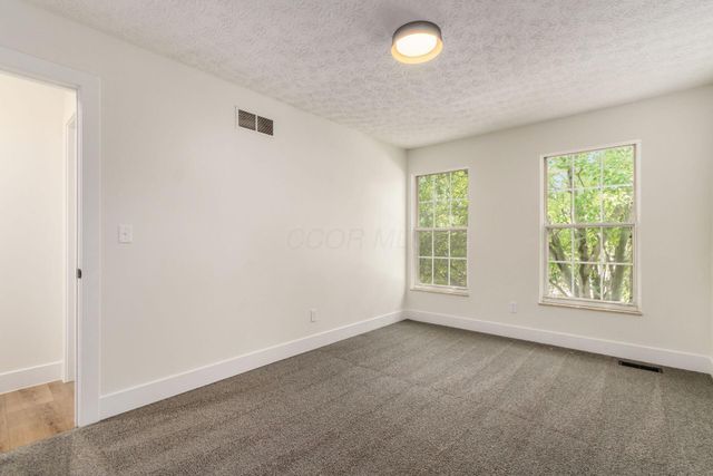 3939 Sleaford Avenue, Columbus, OH 43230