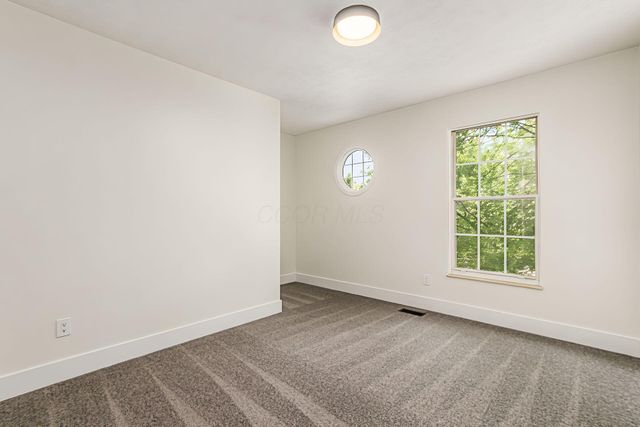 3939 Sleaford Avenue, Columbus, OH 43230
