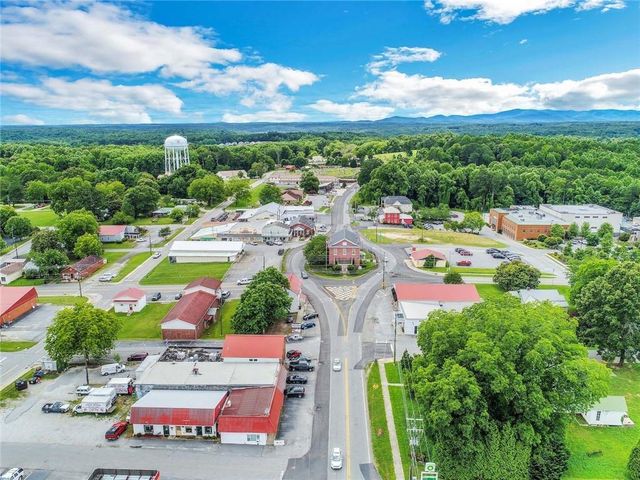 6642 Nix Road, Dawsonville, GA 30534