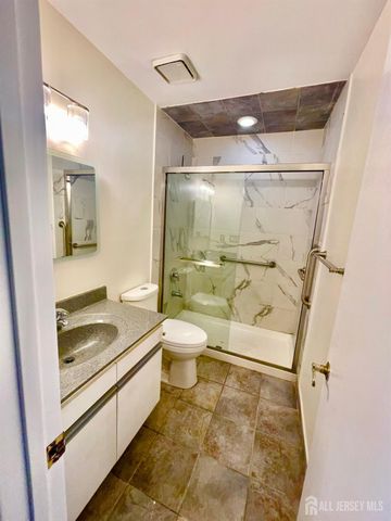 9 Lawry Court, East Brunswick, NJ 08816