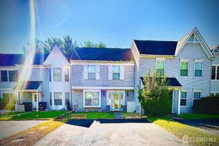 9 Lawry Court, East Brunswick, NJ 08816