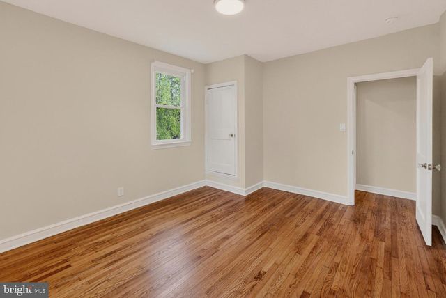 39 ELM AVE, Pitman, NJ 08071