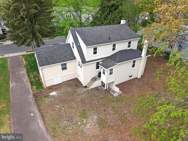 39 ELM AVE, Pitman, NJ 08071