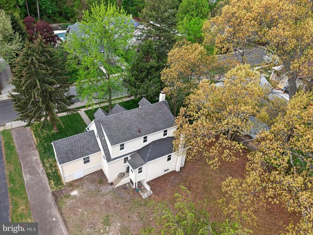 39 ELM AVE, Pitman, NJ 08071