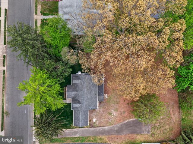 39 ELM AVE, Pitman, NJ 08071