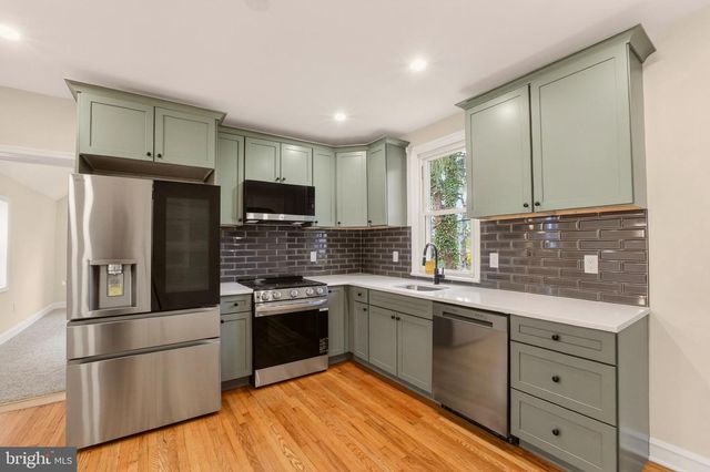 39 ELM AVE, Pitman, NJ 08071