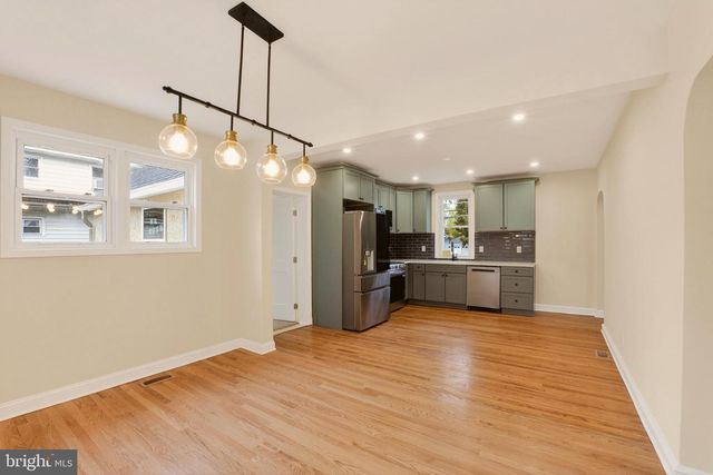 39 ELM AVE, Pitman, NJ 08071