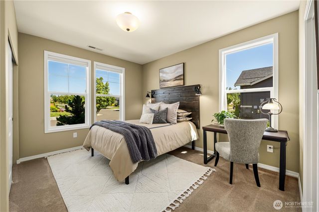 14824 179th Avenue E, Bonney Lake, WA 98391