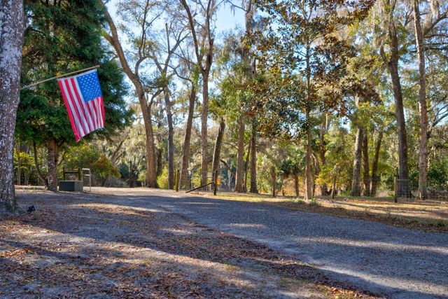 2090 STONE ROAD, Deland, FL 32720