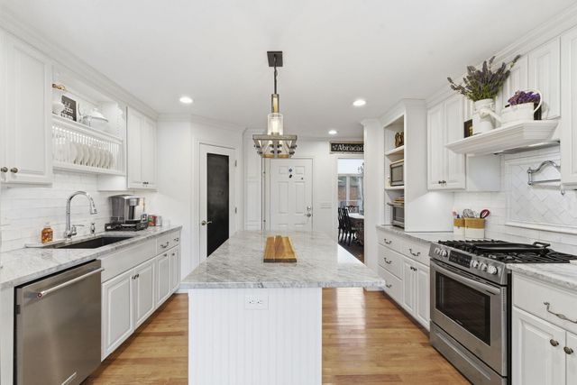 2195 E Richmond Street, Springfield, MO 65804