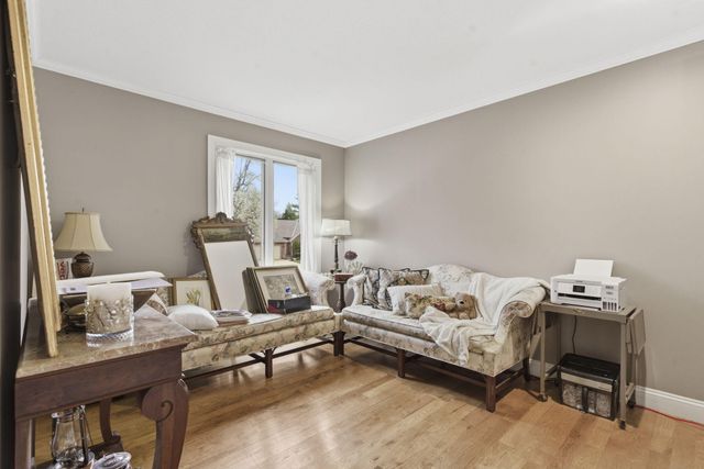 2195 E Richmond Street, Springfield, MO 65804