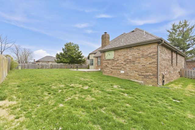 2195 E Richmond Street, Springfield, MO 65804