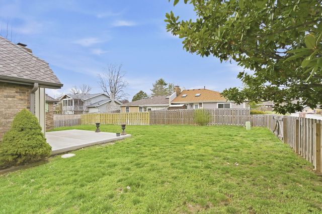 2195 E Richmond Street, Springfield, MO 65804