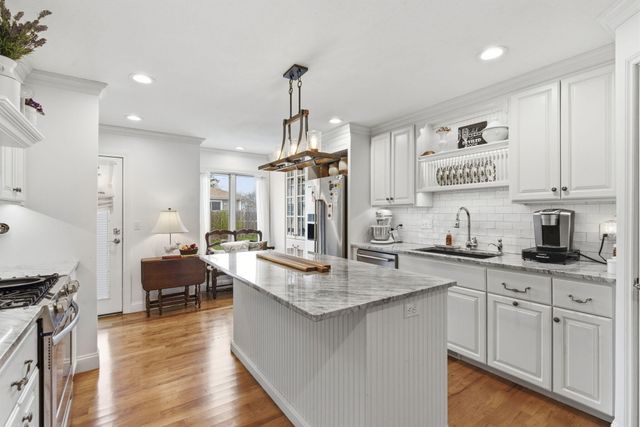 2195 E Richmond Street, Springfield, MO 65804