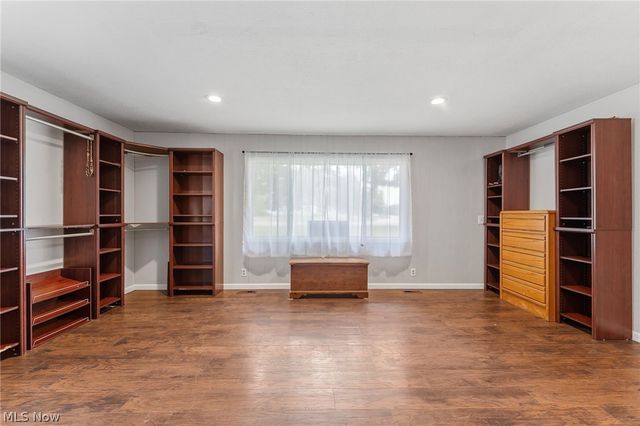 7185 Lake Shore Boulevard, Mentor, OH 44060