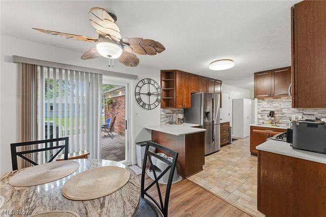 7185 Lake Shore Boulevard, Mentor, OH 44060