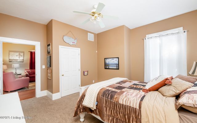 10101 Snively Ave, Jeffersontown, KY 40299