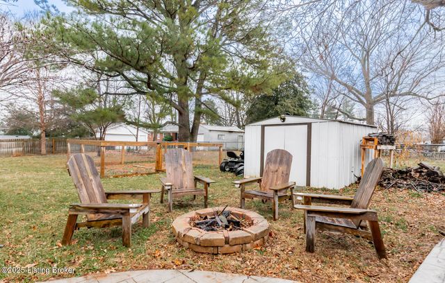 10101 Snively Ave, Jeffersontown, KY 40299