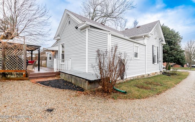 10101 Snively Ave, Jeffersontown, KY 40299