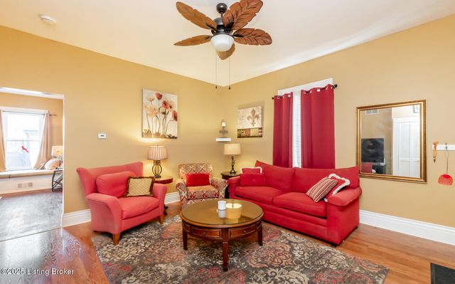 10101 Snively Ave, Jeffersontown, KY 40299