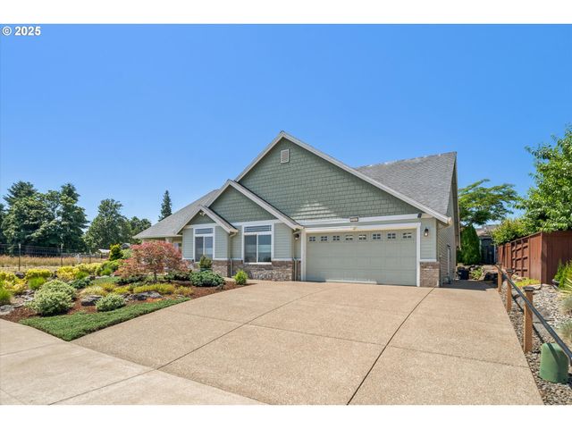 20707 YUKON St, Aurora, OR 97002