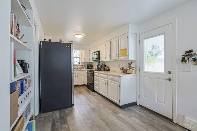 1530 Maple Avenue, Wyoming, OH 45215