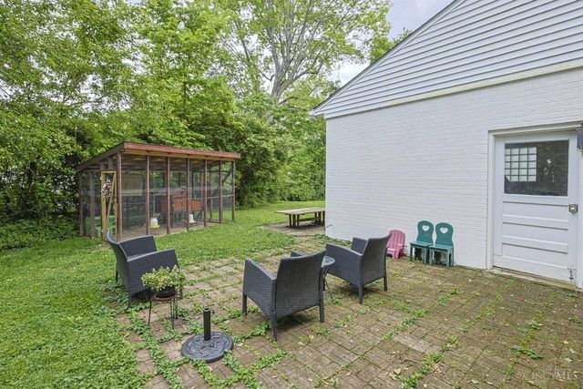 1530 Maple Avenue, Wyoming, OH 45215