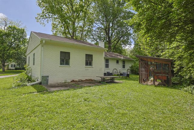 1530 Maple Avenue, Wyoming, OH 45215
