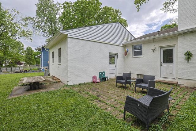 1530 Maple Avenue, Wyoming, OH 45215
