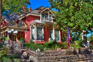 282 Spring Street, Eureka Springs, AR 72632