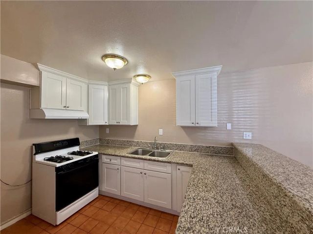 1134 W Stoneridge Court D, Ontario, CA 91762