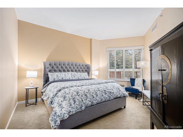 4875 S Monaco St 105, Denver, CO 80237