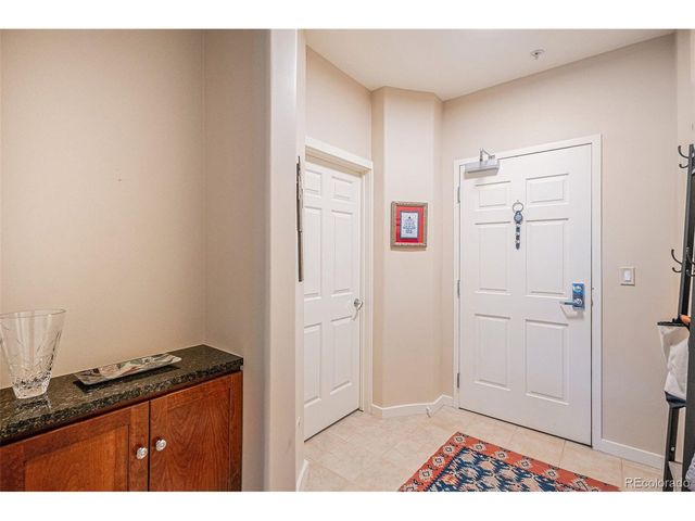 4875 S Monaco St 105, Denver, CO 80237