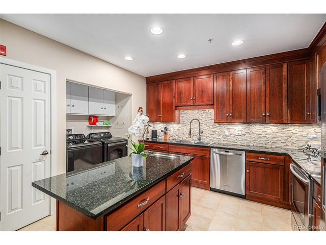 4875 S Monaco St 105, Denver, CO 80237